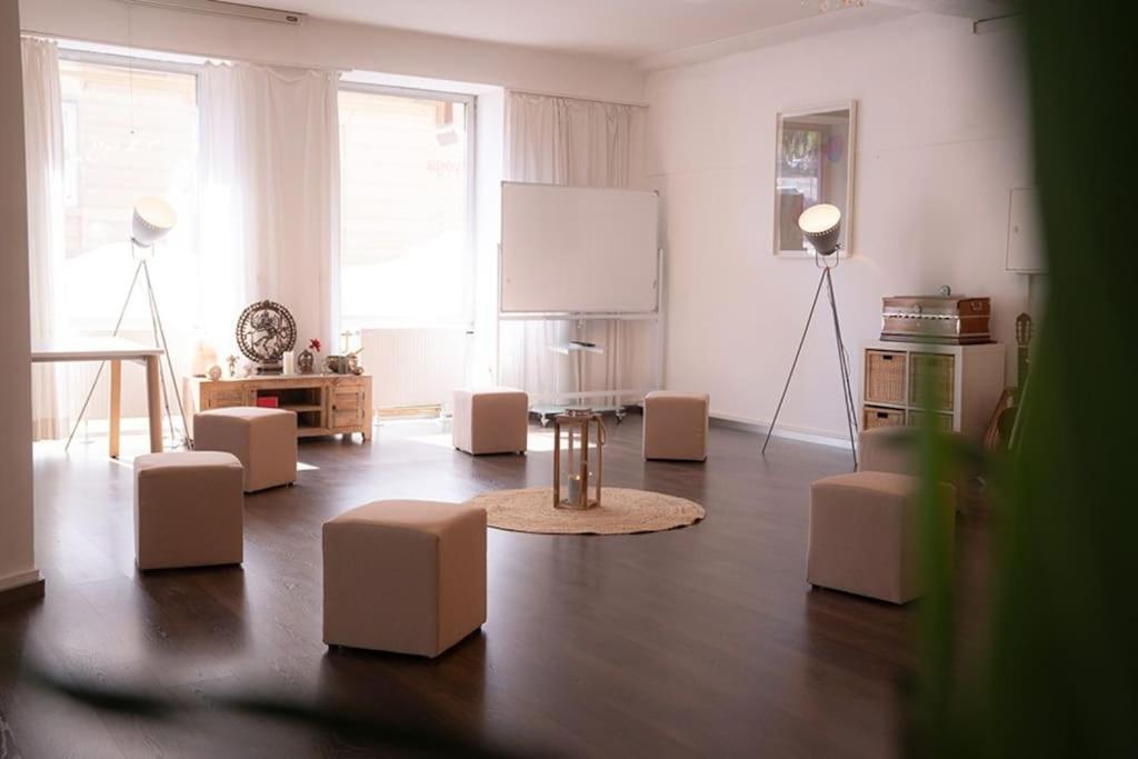 Superschoenes Studio Lunca 220Qm In Stuttgart West ภายนอก รูปภาพ