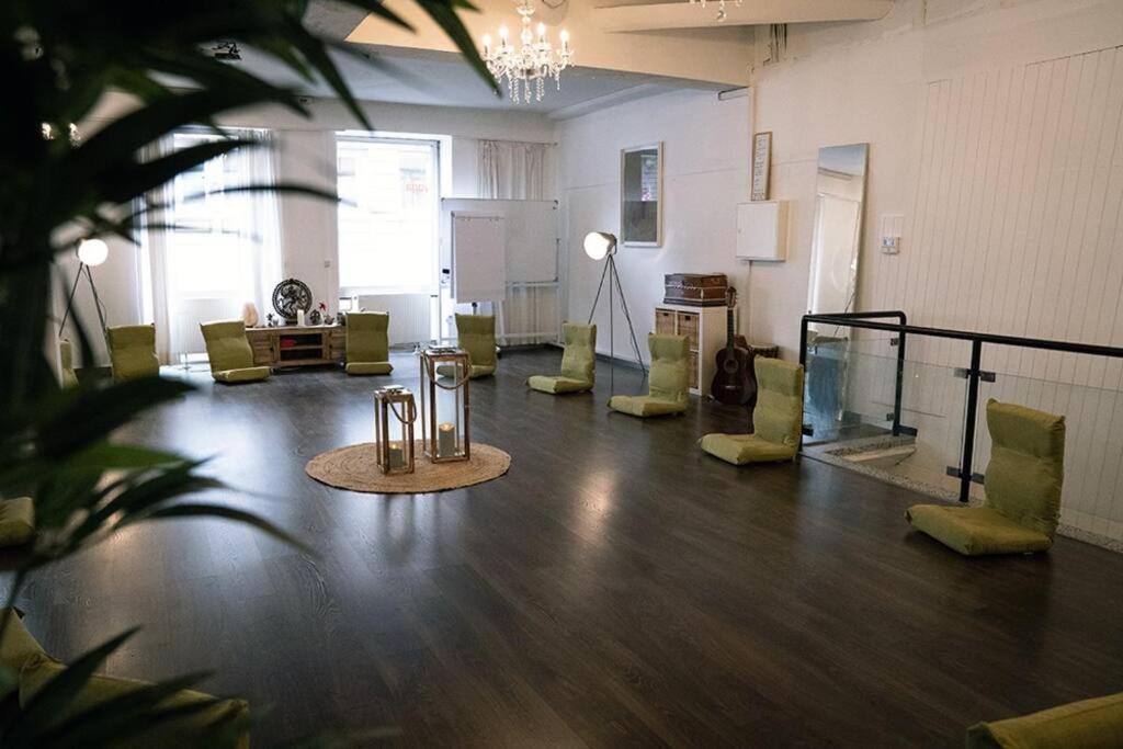 Superschoenes Studio Lunca 220Qm In Stuttgart West ภายนอก รูปภาพ